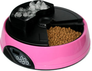 Автоматическая кормушка для кошек и собак с ЖК дисплеем и емкостью для льда. Цвет розовый